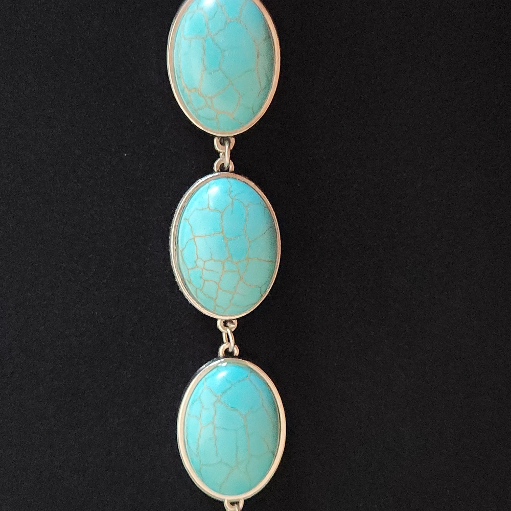 Turquoise - Picture 2 of 3